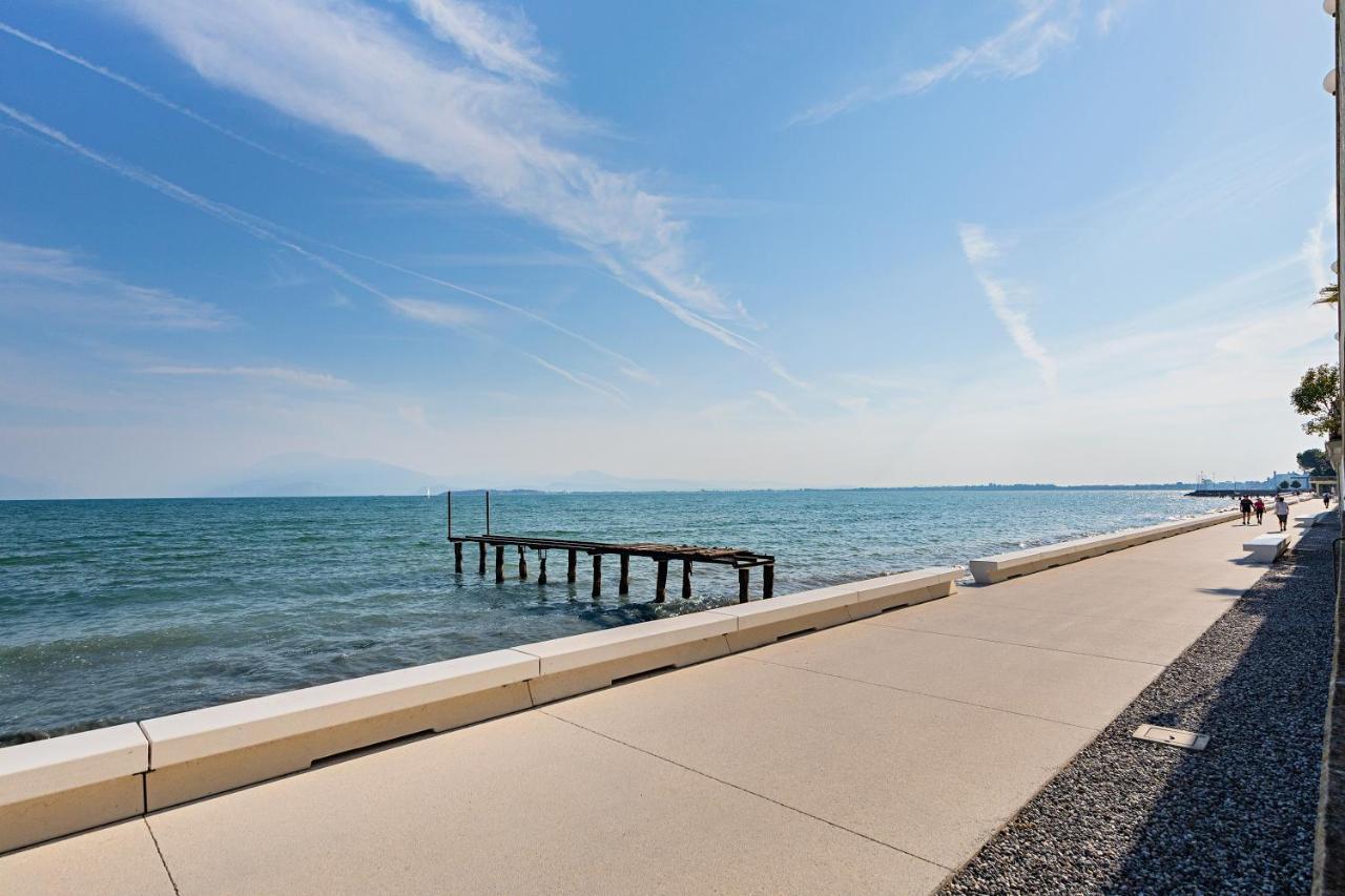 Residenza Miralago By Wonderful Italy Desenzano del Garda Exterior photo