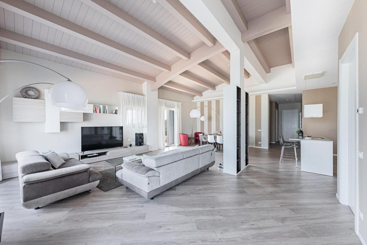 Residenza Miralago By Wonderful Italy Desenzano del Garda Exterior photo