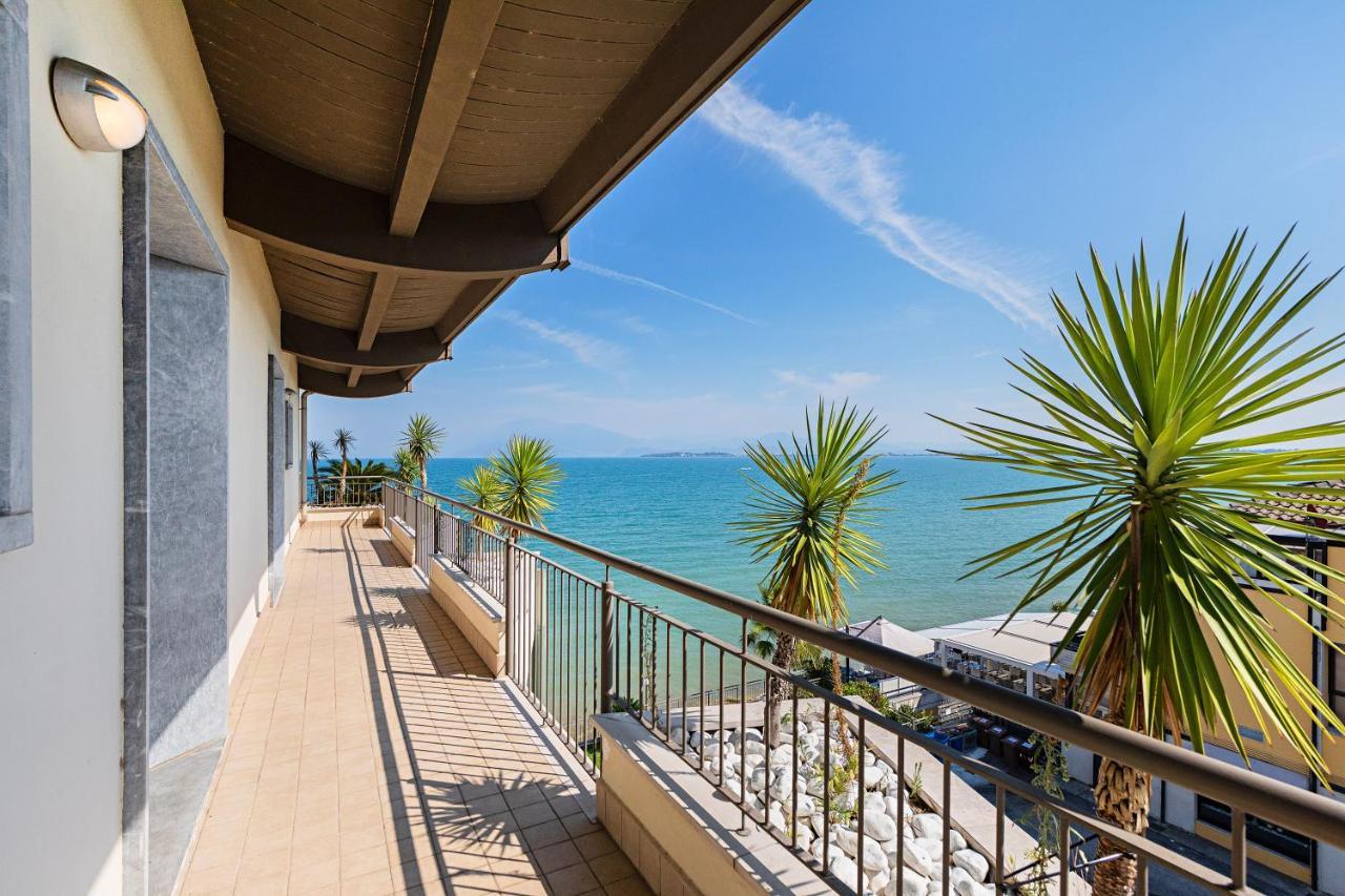 Residenza Miralago By Wonderful Italy Desenzano del Garda Exterior photo