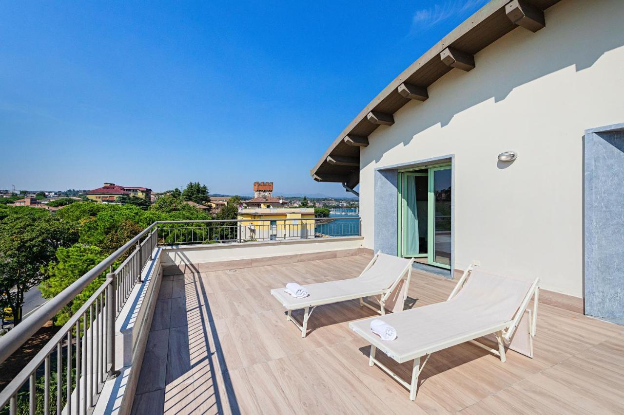 Residenza Miralago By Wonderful Italy Desenzano del Garda Exterior photo