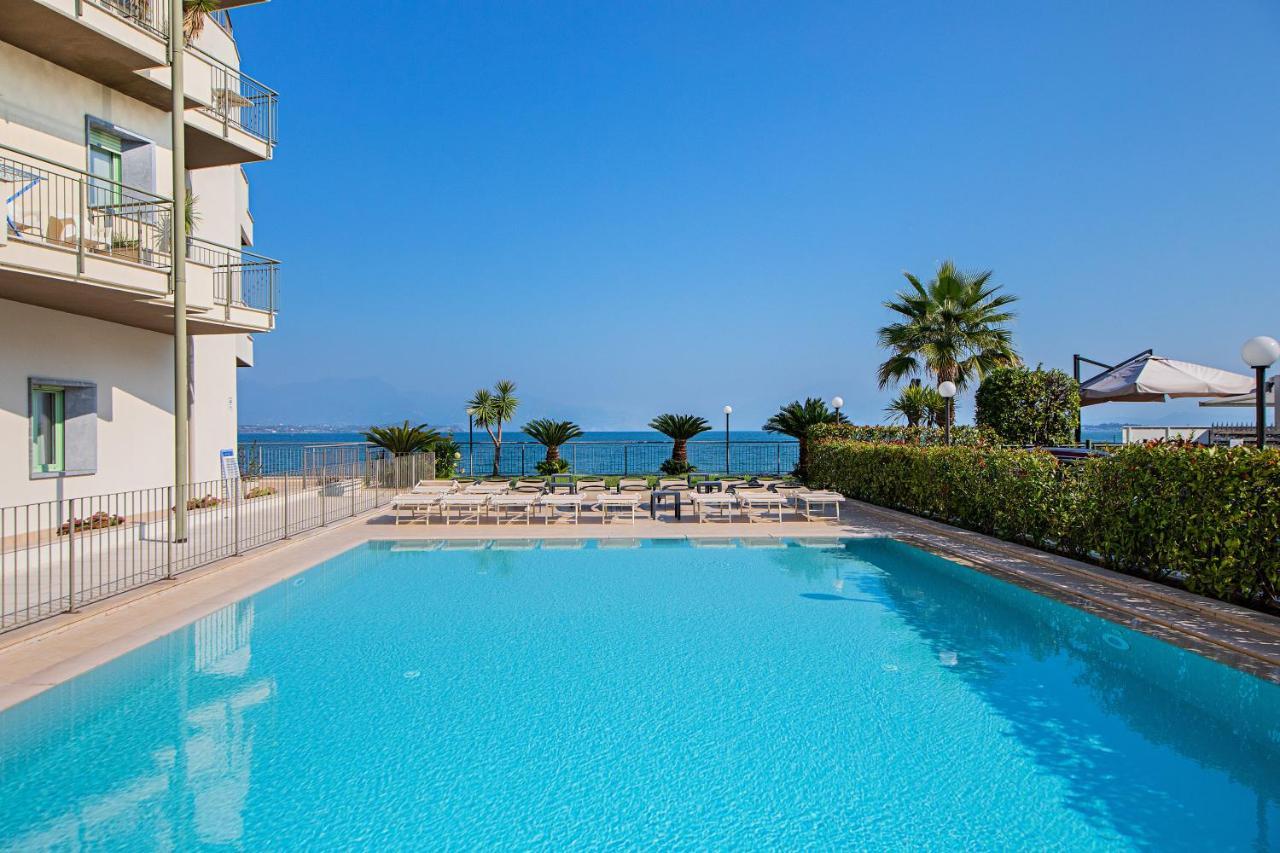 Residenza Miralago By Wonderful Italy Desenzano del Garda Exterior photo