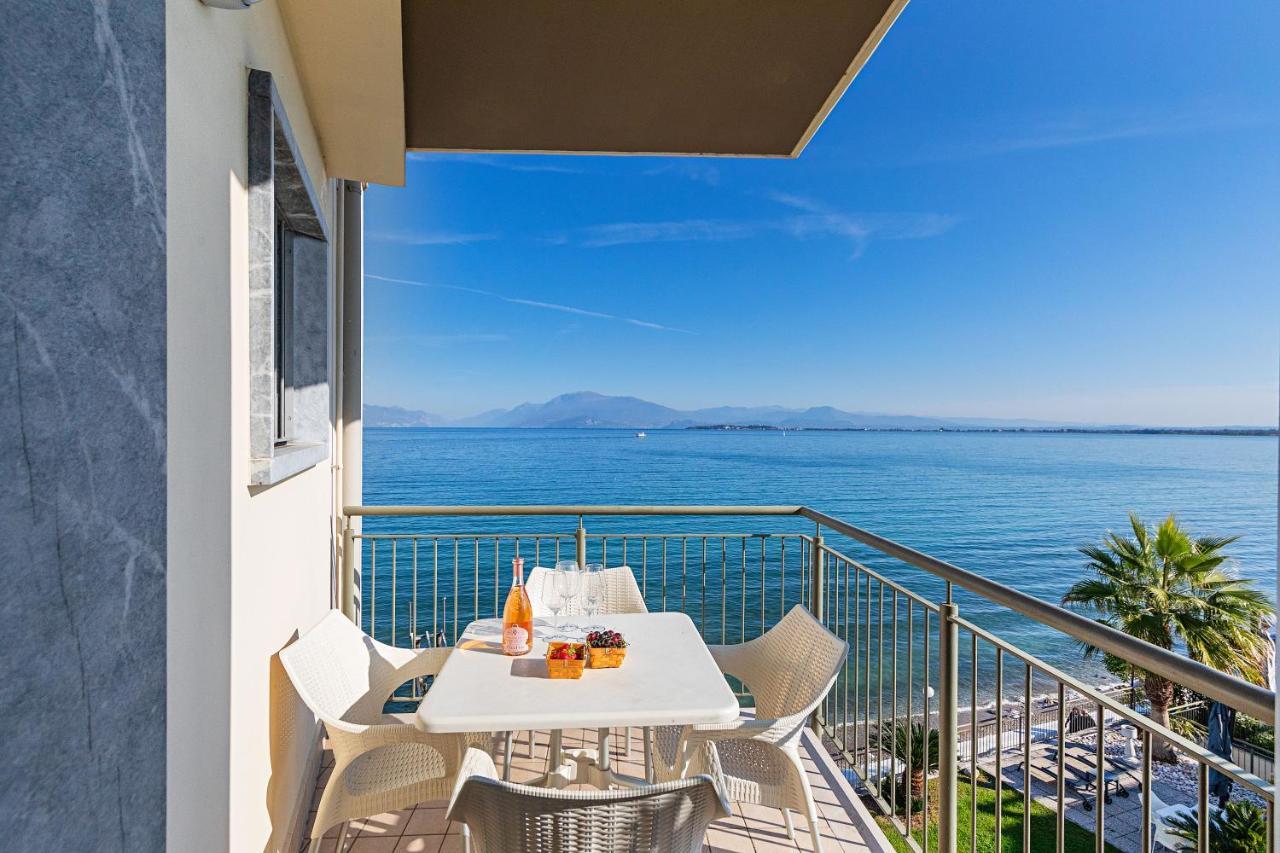 Residenza Miralago By Wonderful Italy Desenzano del Garda Exterior photo