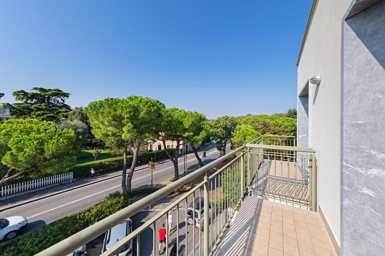 Residenza Miralago By Wonderful Italy Desenzano del Garda Exterior photo