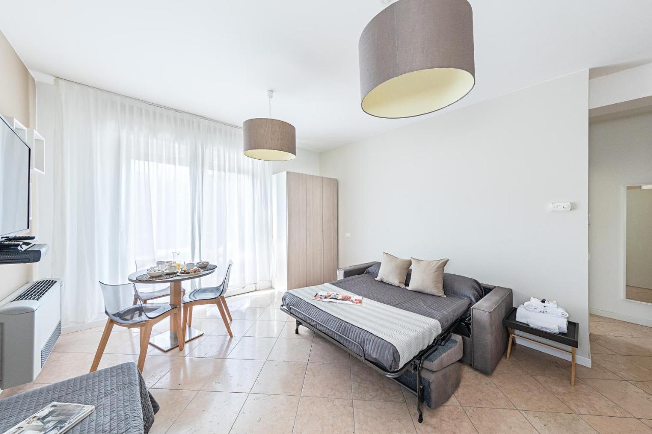 Residenza Miralago By Wonderful Italy Desenzano del Garda Exterior photo