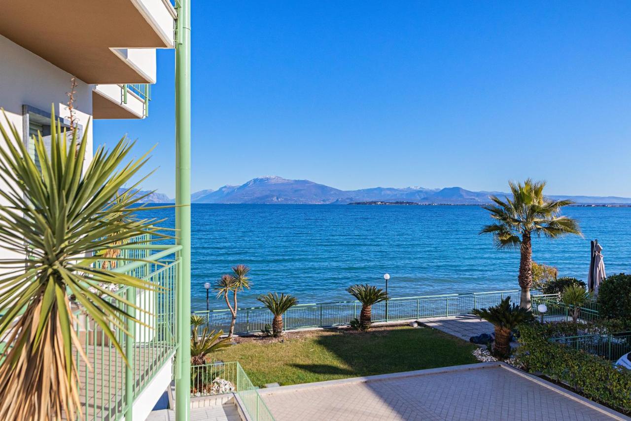 Residenza Miralago By Wonderful Italy Desenzano del Garda Exterior photo