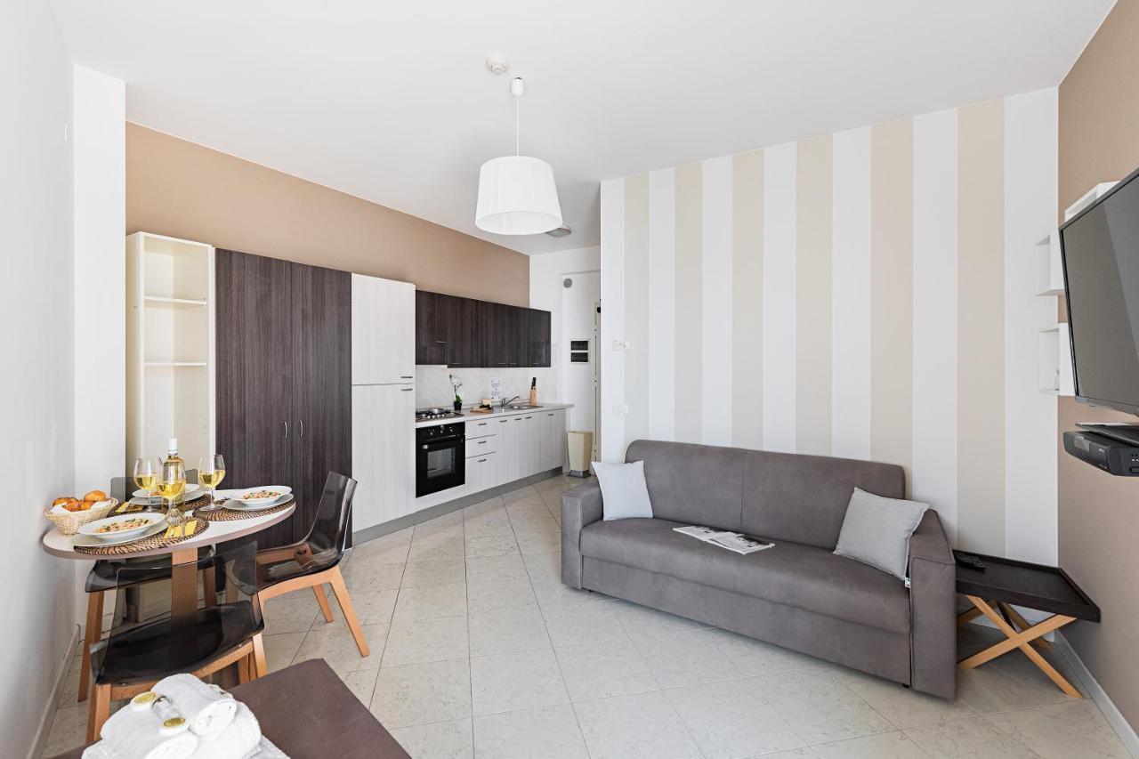 Residenza Miralago By Wonderful Italy Desenzano del Garda Exterior photo