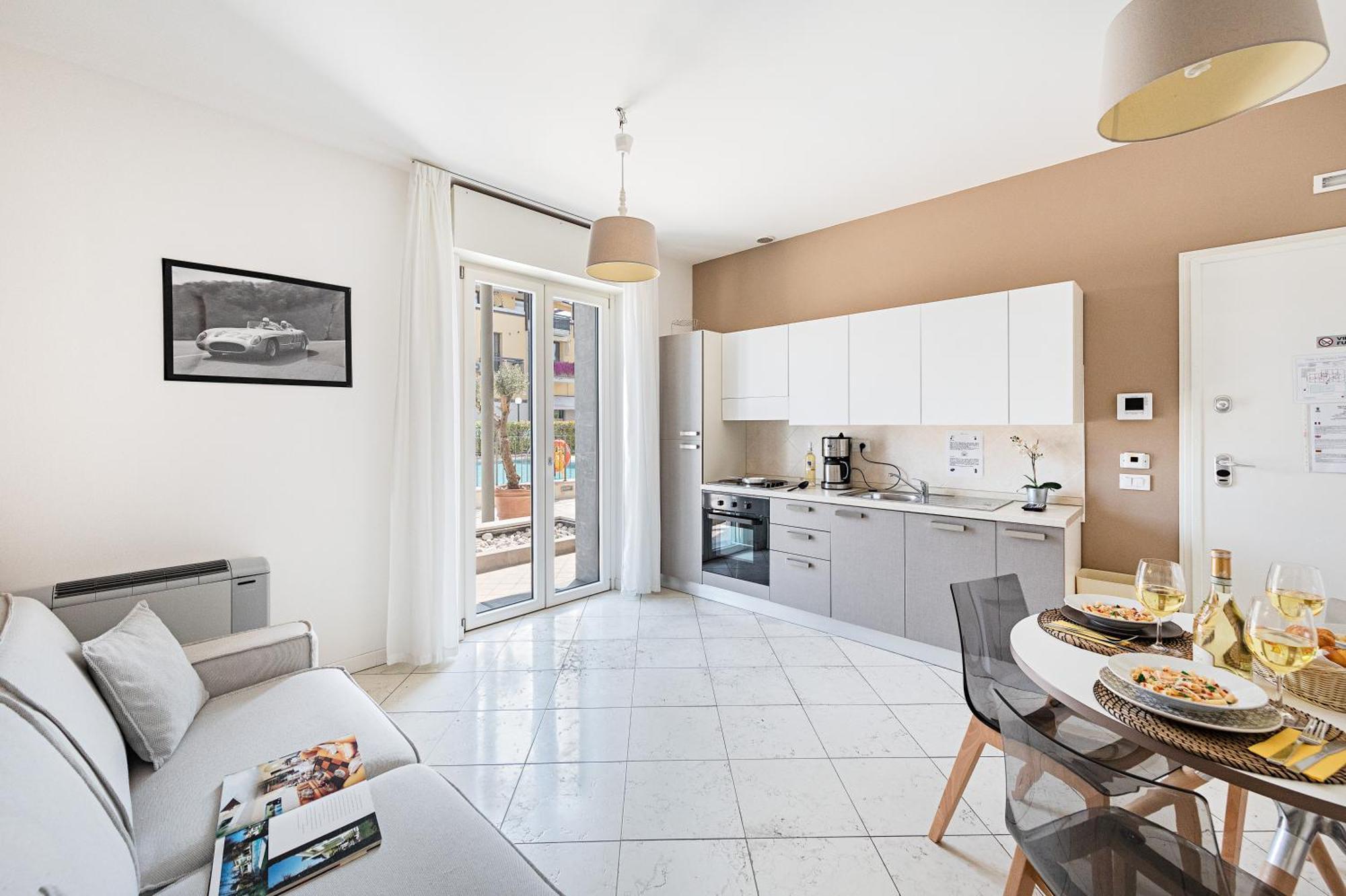 Residenza Miralago By Wonderful Italy Desenzano del Garda Exterior photo